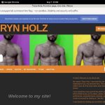Tarynholz.modelcentro.com With Iphone